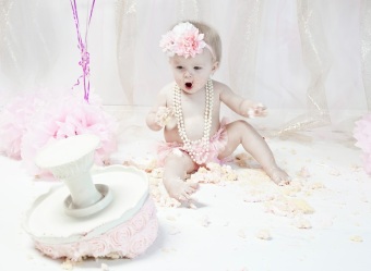 Gwen-12M00059